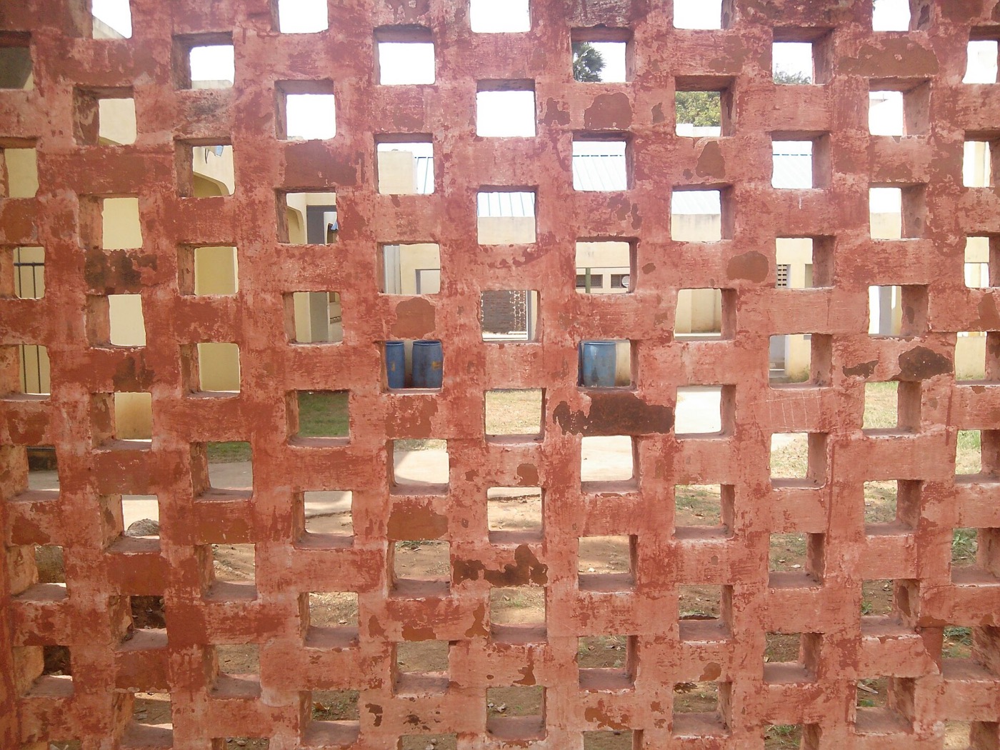 Parede erguida com blocos cerâmicos